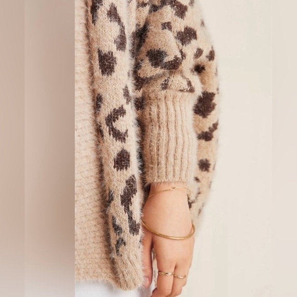 Anthropologie Leopard print cardigan sweater from. One size. Excellent Condition - Picture 3 of 11